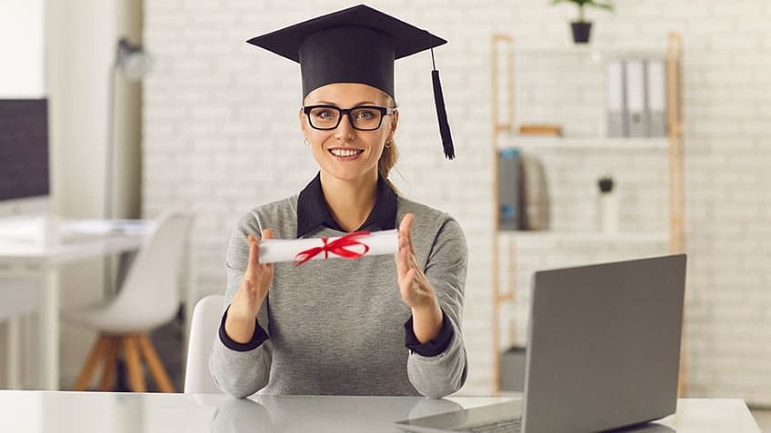 10 Best C Courses Online to Enhance Your Skills in 2023 [Updated]