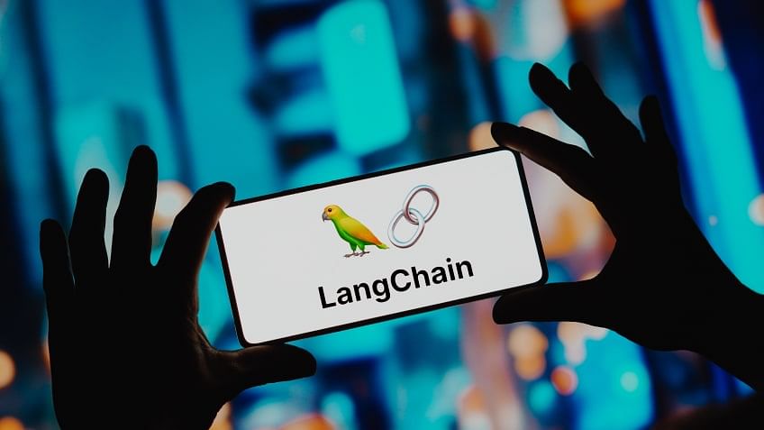 What is LangChain? Unraveling the AI Framework